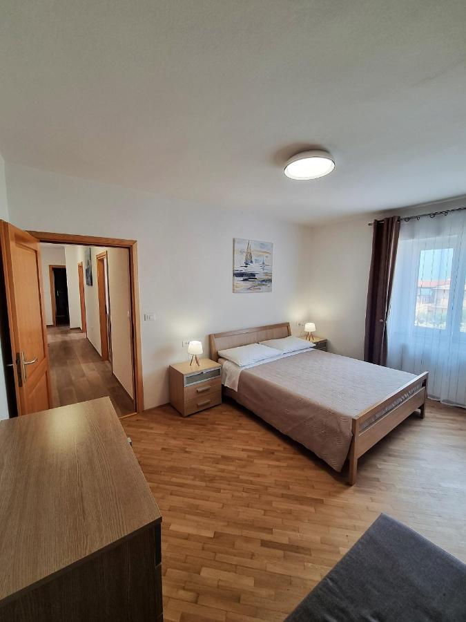 Apartments Valentina Umag Luaran gambar